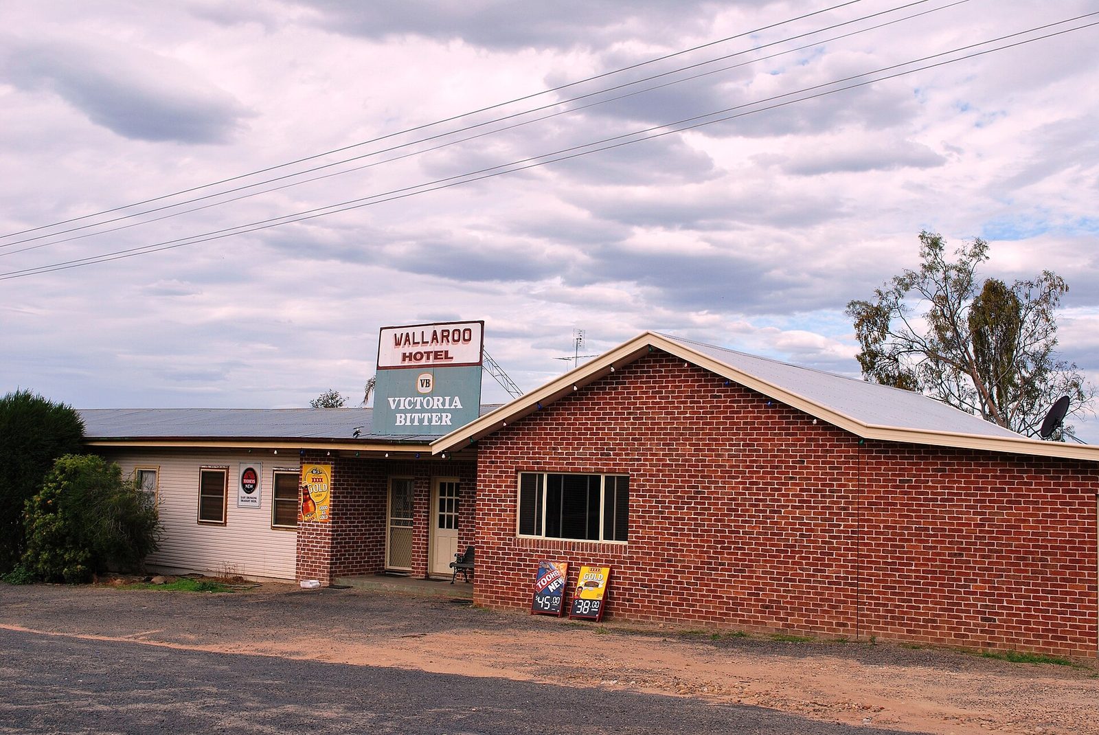 Wallaroo Hotel at Coolatai, New South Wales